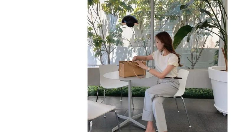小标题：保姆年龄与专业经验的关联